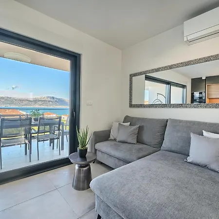 شقة Theresia's - Sea-view And Pool *