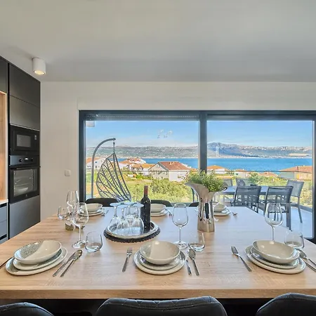 شقة Theresia's - Sea-view And Pool سلاتين